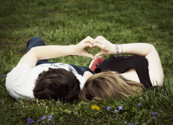 Девы могут обрести любовь в 2016 году. Фото с сайта www.macwallpapers.eu