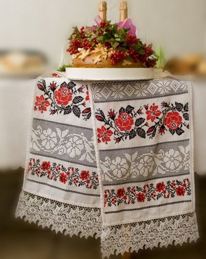 Какой узор выбрать для свадебного рушника. Фото с сайта golossokal.com.ua