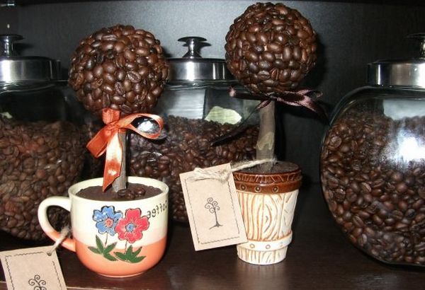 Как сделать кофейный топиарий. Фото с сайта www.elya-afrika.ru