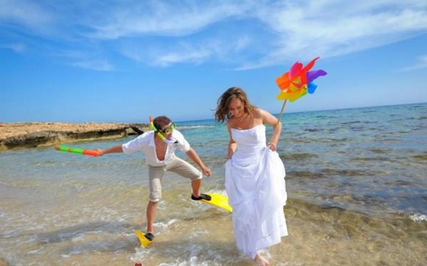 Свадьба на Кипре — яркие эмоции и незабываемые впечатления. Фото с сайта www.davai-pojenimsya.r