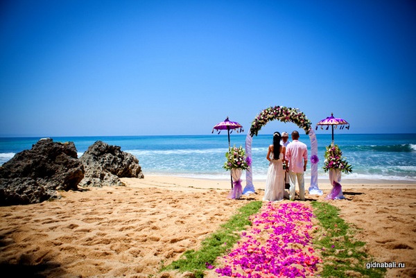 Незабываемое торжество — свадьба на Бали самостоятельно. Фото с сайта gidnabali.ru