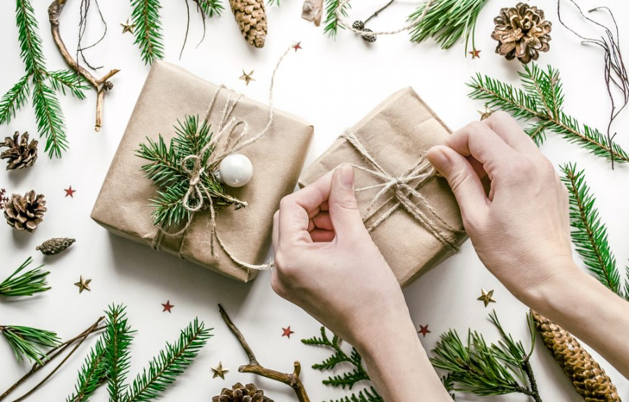 Подарки на Новый Год 2019 своими руками - сувениры и эко-поделки