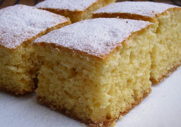 Бисквит — основа для пирожных. Фото с сайта cookingbox.ru