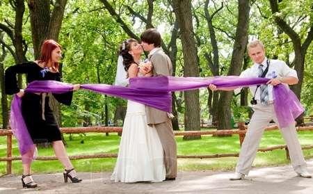 Роль свидетелей на свадьбе. Фото с сайта unona-izh.ru