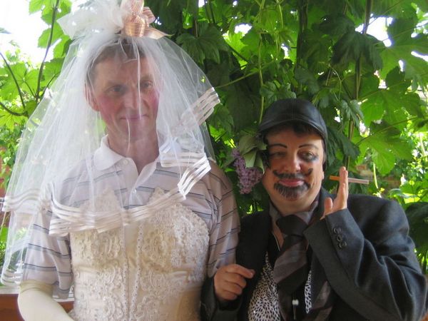 Подсадные жених и невеста. Фото с сайта foto.detstvo.ru