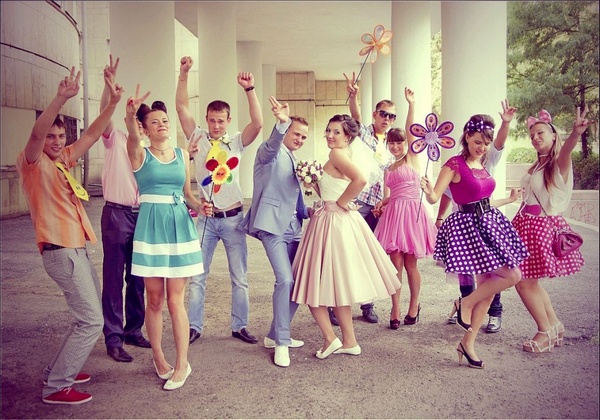 Выбираем платье в стиле ретро. Фото с сайта http://yasnodar.ru/