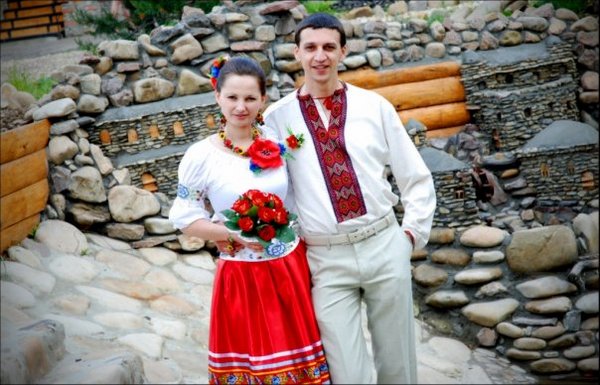 Колоритная свадьба в народном стиле. Фото с сайта www.svadba-inform.ru
