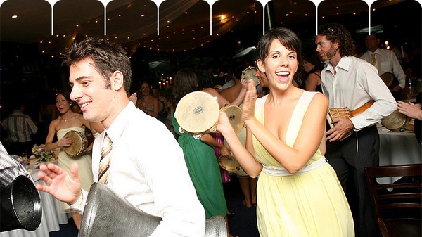 Игры на свадьбу — отличный способ развеселить гостей. Фото с сайта drumbeats.com.au