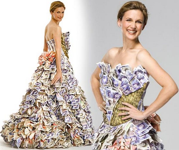 Как искупаться в деньгах — сделать из них свадебное платье! Фото с сайта www.happy-giraffe.ru 