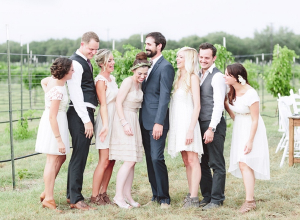 При выборе костюма важны и тематика, и время года свадьбы. Фото с сайта the-wedding.ru