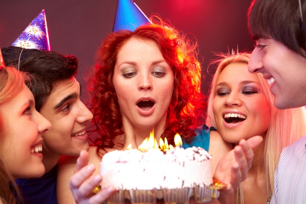 Как устроить для подруги незабываемый день рождения?