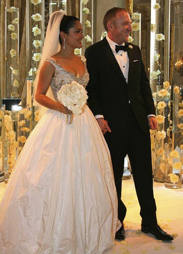 Свадебный образ Сальмы. Фото с сайта www.copypaste.am 