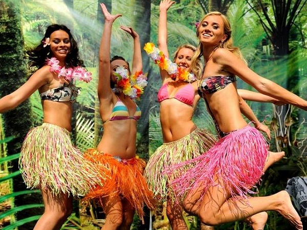 Лучший способ устроить веселую вечеринку — это гавайский стиль. Фото с сайта differed.ru