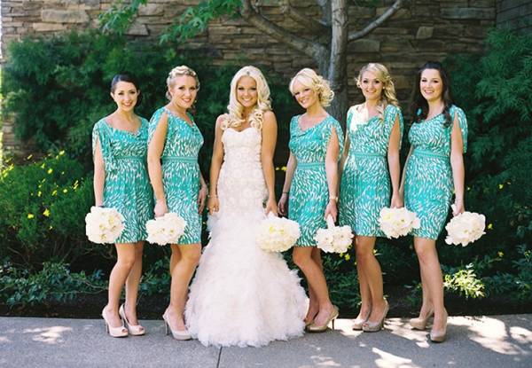 Как оригинально одеться подружкам невесты. Фото с сайта vk.com