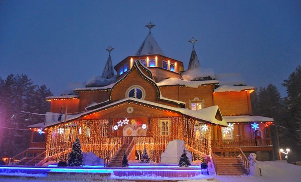Резиденция настоящего деда Мороза. Фото с сайта www.tour-ethno.ru